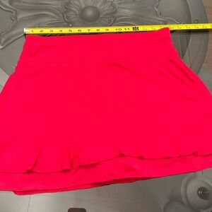 Vibrant Fushia Women's Skort ACG Medium. Frill